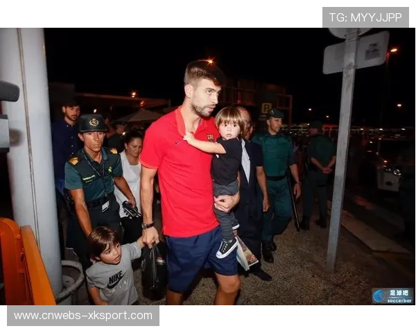 西甲基金会捐赠足球装备，助力贫困地区学校