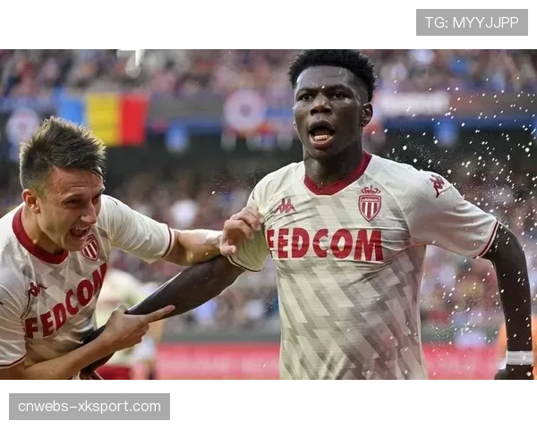 战术板：解析摩纳哥如何利用双边卫内收破解对手的密集防守